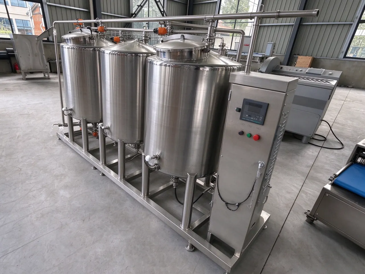 Automatic three-tank CIP system