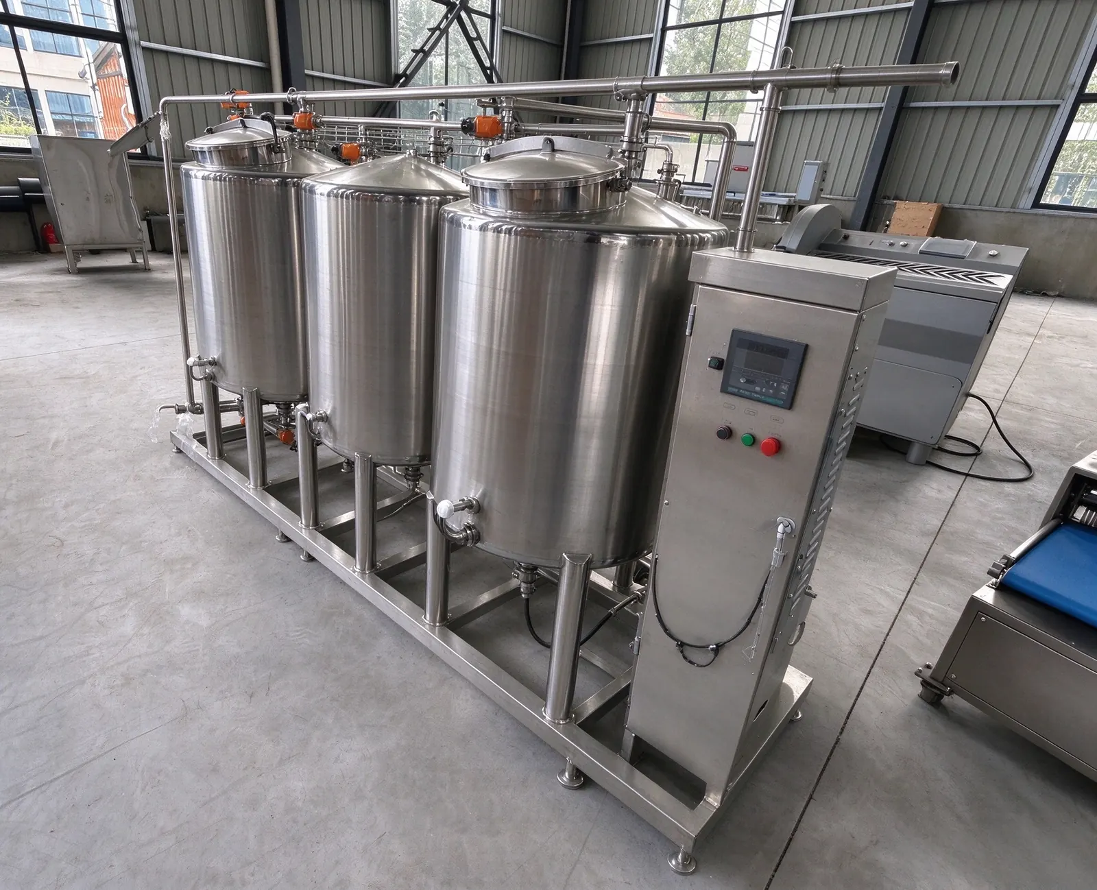 Automatic three-tank CIP system