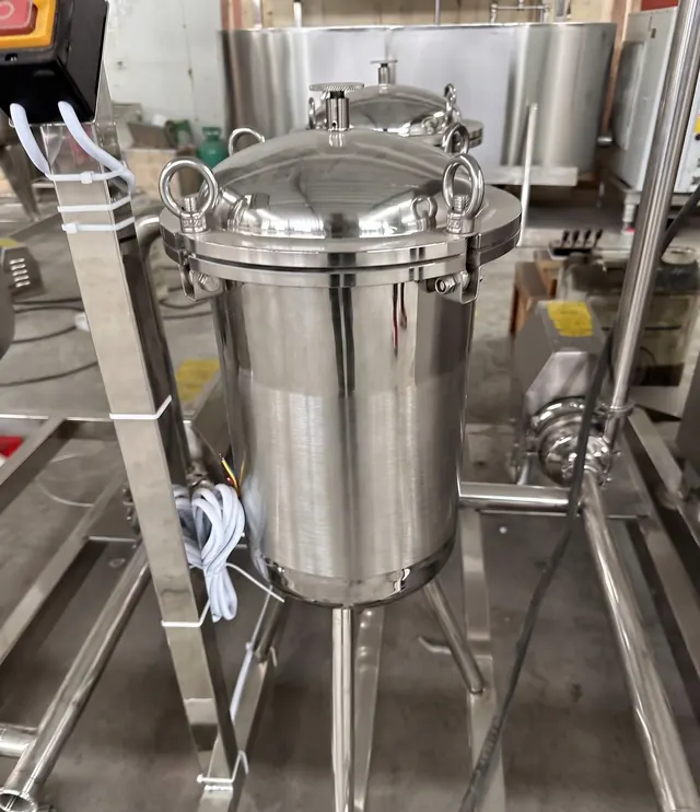 Liquid egg filter