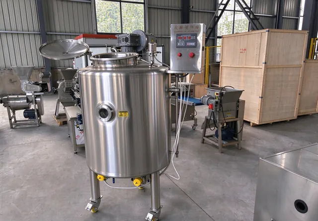Jacketed pasteurizing tank