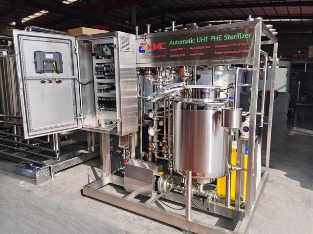 Plate UHT sterilizer skid with control cabinet