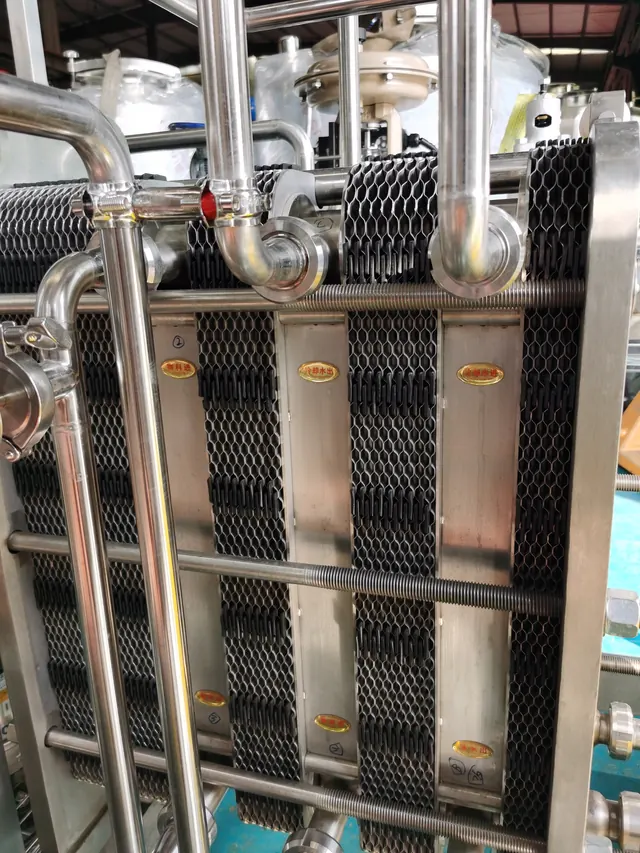 Plate heat exchanger pack