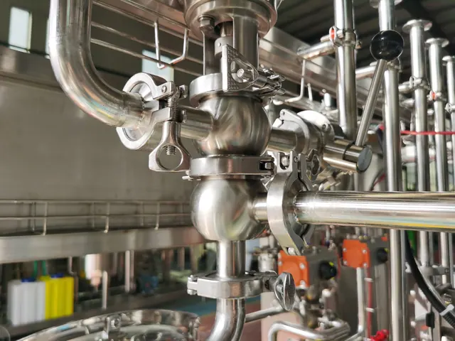 Sanitary valves and clamp fittings