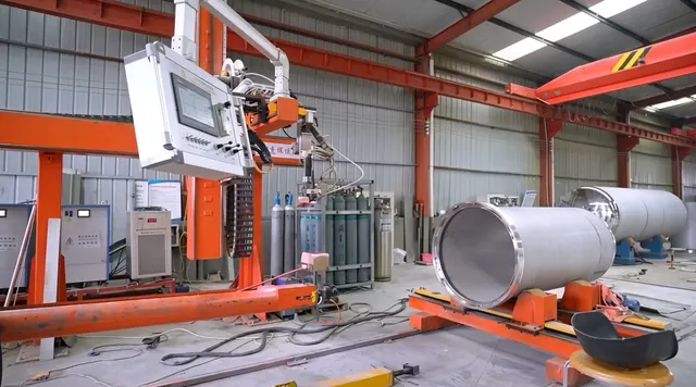 Automatic welding of tank shells