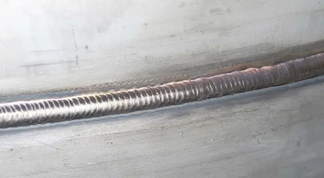 Continuous weld seam